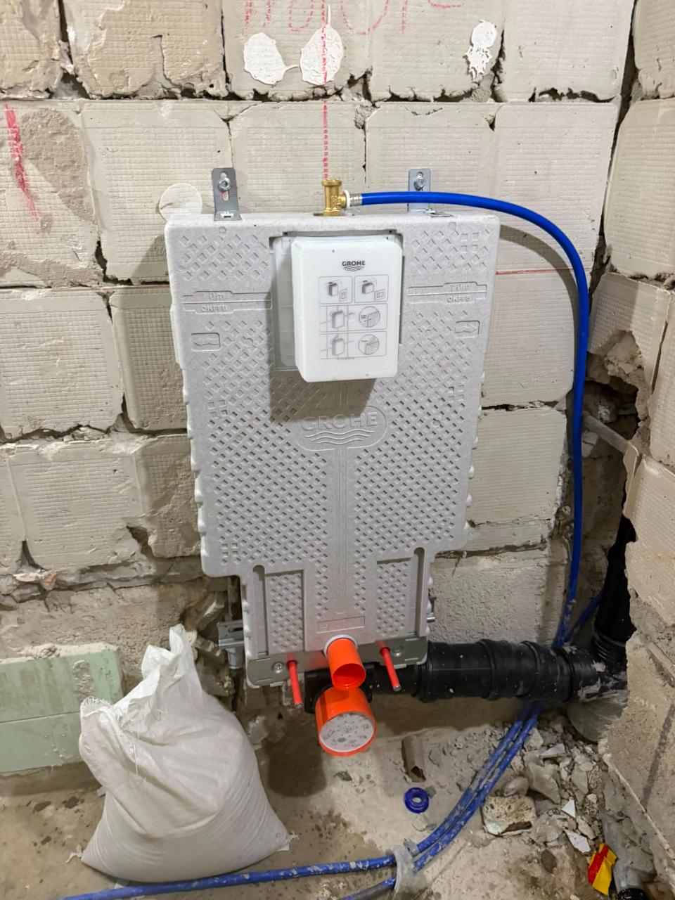 עבודות הריסה ובנייה — פתיחת קירות ושינוי תכנון